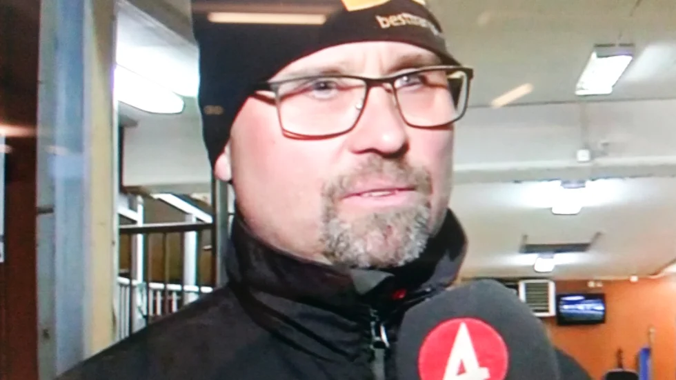 Jens Eriksson räknade hem en V75-seger med stallets 5-årige kallblod Fyrkrafs. Mats E Djuse körde Fyrkrafs när Jens själv valde Storspjuver i V75-4.