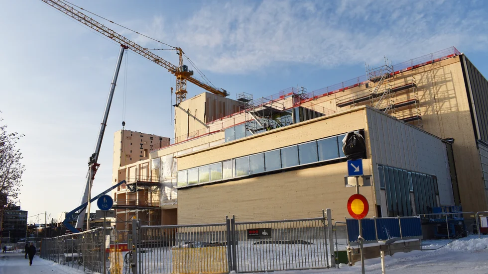 Skellefteå Stadshus godkänner en utökad budget. 