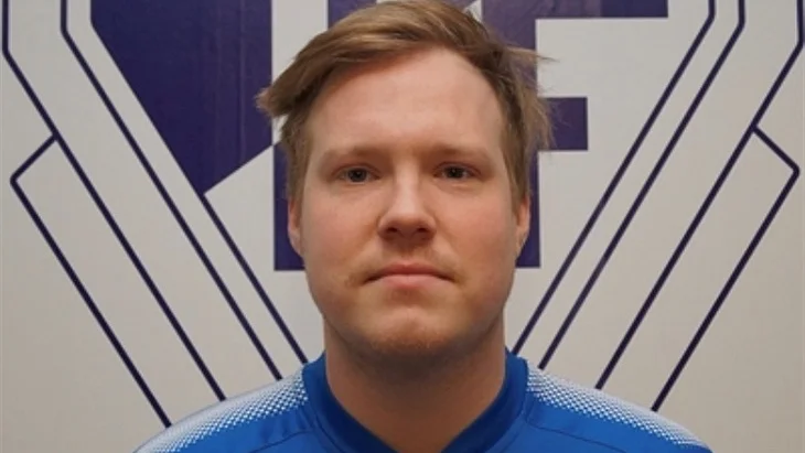 Niclas Öman spetsar Torstorp.