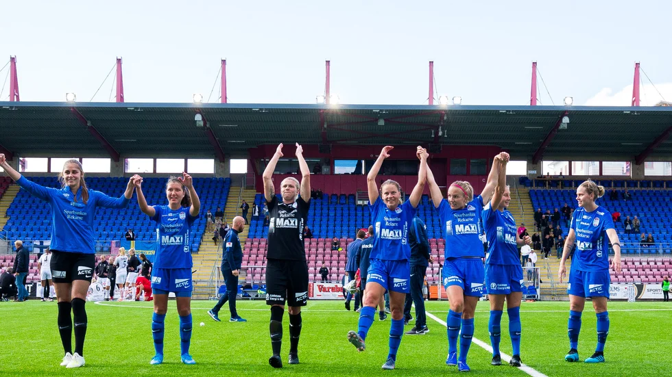 Under måndagen blev det nya spelschemat klart. United får möta i premiären KIF Örebro på bortaplan.