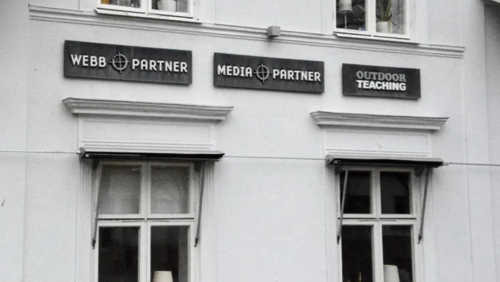 Mediapartner i Vimmerby tvingas varsla sex av de 15 anställda.
