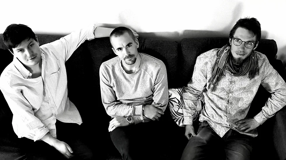 Oskar Lindström, Josef Karnebäck och Erik Ronström spelar tillsammans med några till från Gotlandsmusiken i fredagens Vibble Sessions.