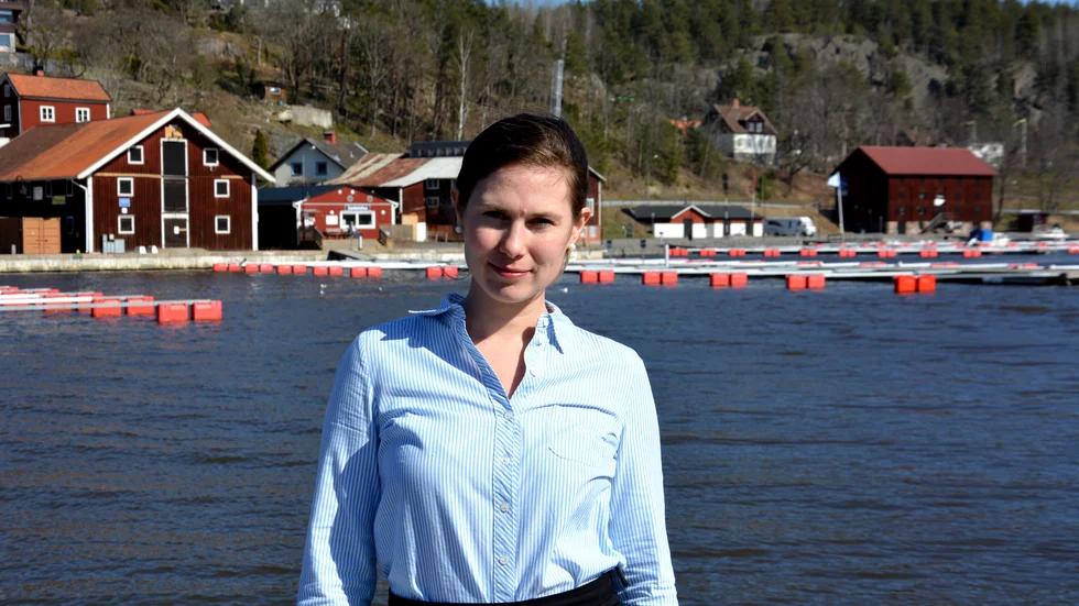Jenny Elander Ek (C) tycker det är tråkigt att försämra för gymnasieeleverna när det gäller busskorten, men pekar på den allvarliga ekonomiska situationen i kommunen.