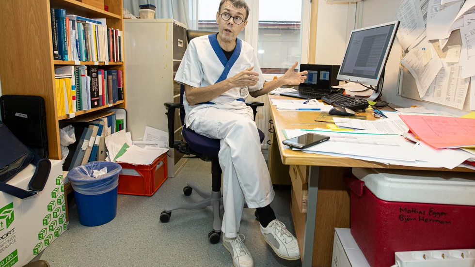 "En av våra slutsatser är att det inte setts som ett alternativ att inte ha sex, trots rekommendationen om att hålla avstånd", säger Björn Herrmann, docent i mikrobiologi.
