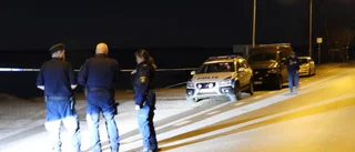 Läget kritiskt för 17-årig flicka efter mordförsök