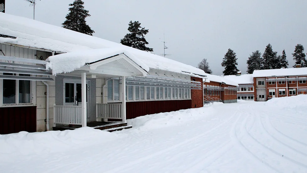 Lokalutredningen visar att "institutionsbyggnaden" där man tidigare haft bild och NO, kommer kosta 400 000 kronor mer att fixa till än man tidigare gissat.