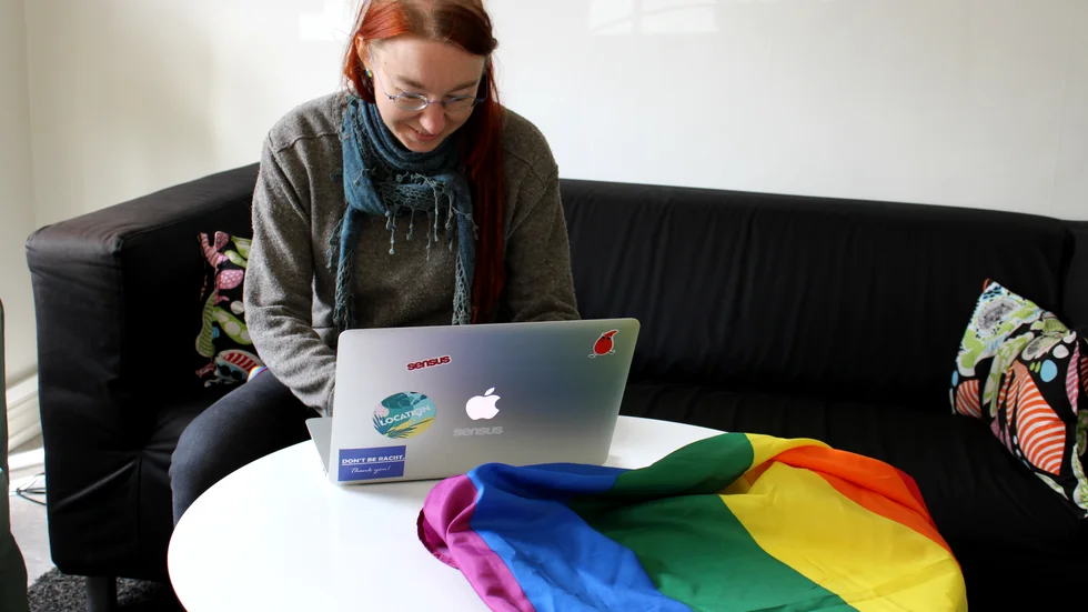 Det blir en ny erfarenhet för Maja Engström att vara programledare i direktsändning för en digital prideparad.