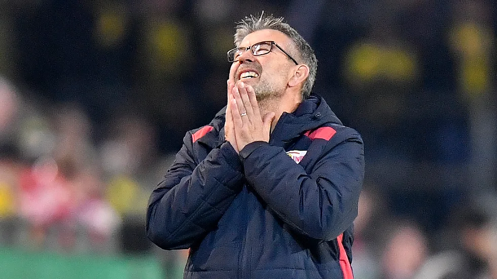 Union Berlins huvudtränare Urs Fischer missar mötet med Bayern München. Arkivbild.