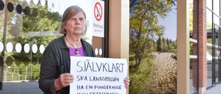 Är inte nöjd med ändringar i busslinjer – fortsätter demonstrera
