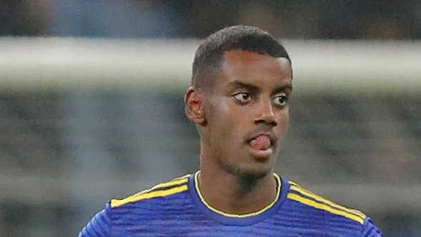 Alexander Isak, här i svenska landslagströjan, hade inte mycket att glädjas åt när Real Sociedad förlorade mot Alavés.