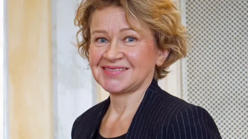 Monica Holtstad (L) är tillförordnad ordförande i socialnämnden.