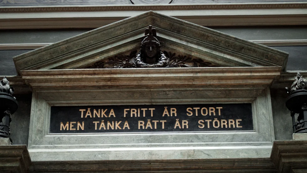 Trots debatterna och universitetsledningens uttalande att Aronsson inte har begått något fel, så har hon inte fått någon upprättelse från sin egen institution, skriver Sten Widmalm, Sharon Rider och Christer Karlsson.