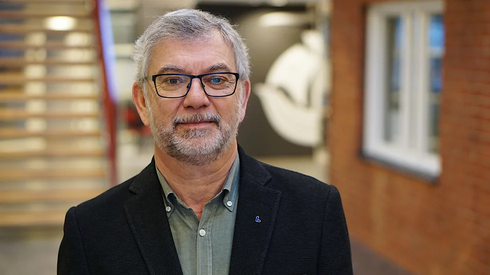 Sverker Thorén (L) tycker att barn- och utbildningsnämnden borde ha vågat lägga ner enheter inom skola och barnomsorg för att kunna höja kvaliteten i de kvarvarande.