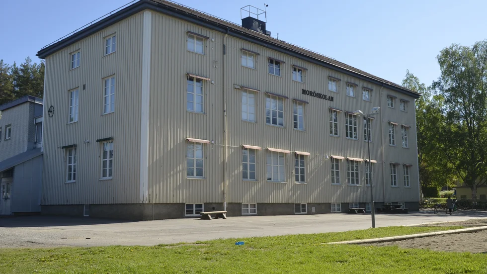 Insändarskribenten tycker att Moröskolan skulle bli utmärkt som boende för ukrainska flyktingar.