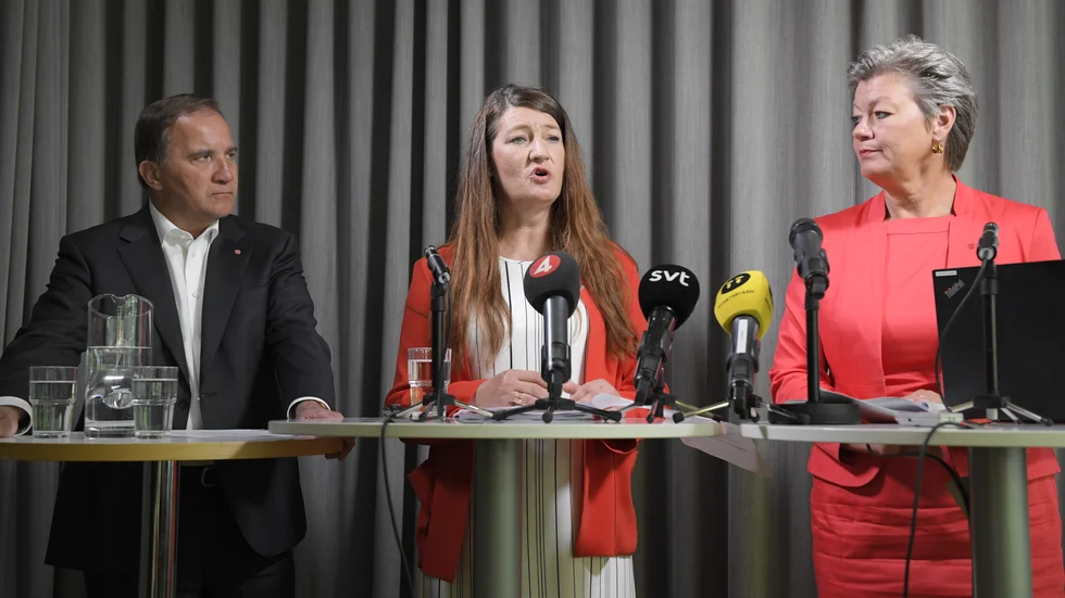 Nya LO-basen Susanna Gideonsson, här flankerad av statsminister Stefan Löfven och EU-kommissionären Ylva Johansson, hör till dem som står upp för samarbetet mellan LO och det socialdemokratiska partiet. 