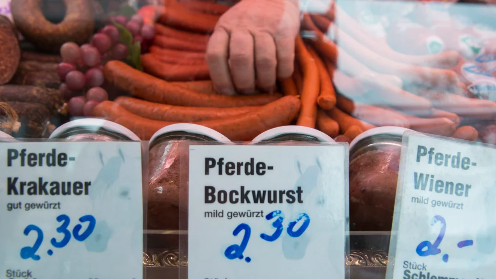 Kraftiga prislyft på livsmedel räckte inte för att hålla inflationen över nollan i eurozonen i maj. Arkivbild