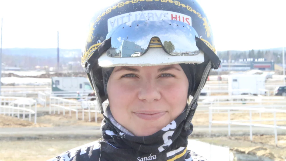 Sandra Eriksson vann Östersunds Stora Damlopp för fjärde gången. 2020 med Rose Run Sidney.