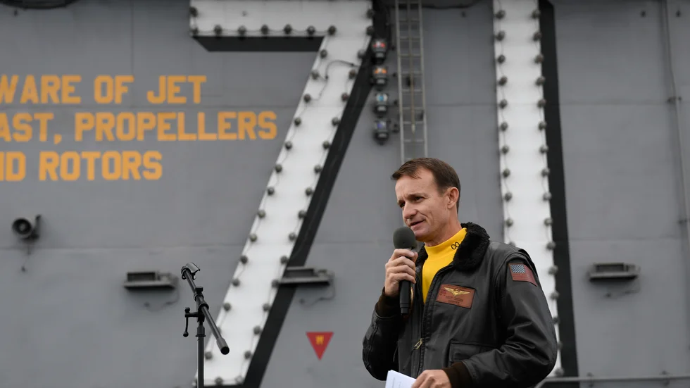 Kapten Brett Cozier entledigades sedan han krävt att besättningen skulle provtas för covid-19. Nu lämnar den ansvarige marinministern in sin avskedsansökan. Arkivbild.