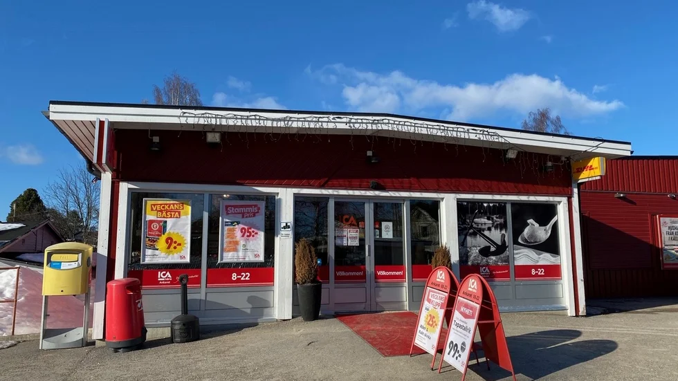Ica ankaret öppnar en timme tidigare på tisdag för personer som tillhör riskgrupper.