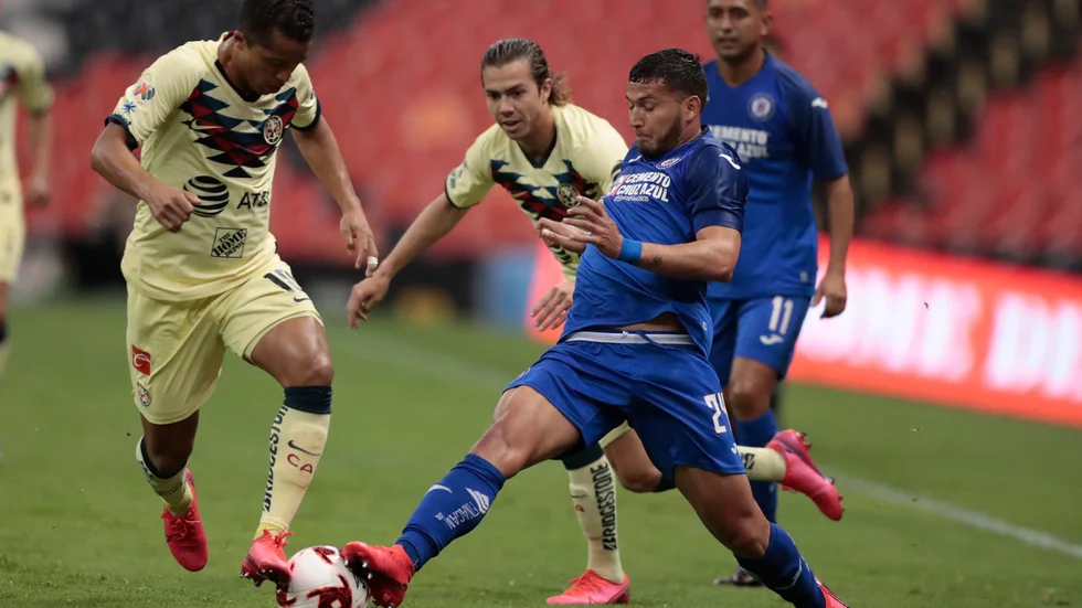 Matchen mellan America och Cruz Azul blev en av de sista innan den mexikanska ligan stängde ner i mars. Nu blir det ingen mer ligafotboll i år.