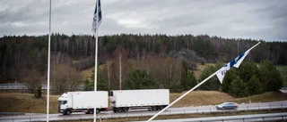 Höststormar fällde flaggstänger