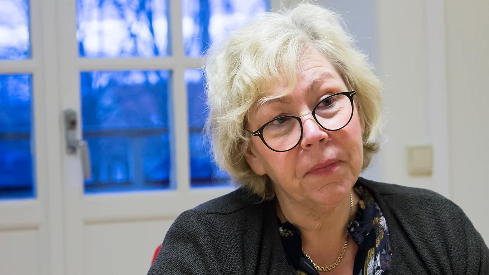 – Det är ovanligt att man som kommun upplåter lokaler till politiska partier, säger kommundirektören. 