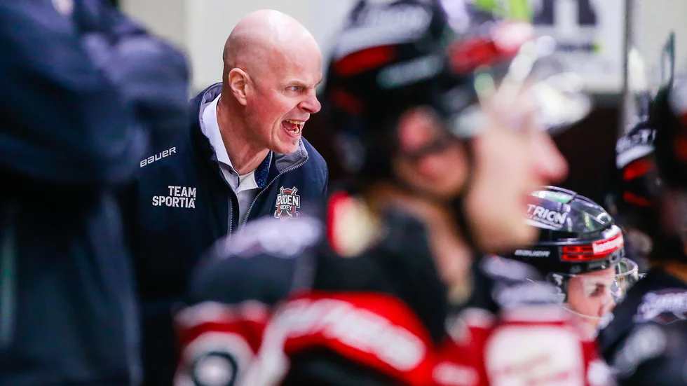 Petter Nilsson var redan under förra säsongen tränare i Bodens HF. Nu återvänder han till föreningens representationslag efter att man sparkat Lars Molin.