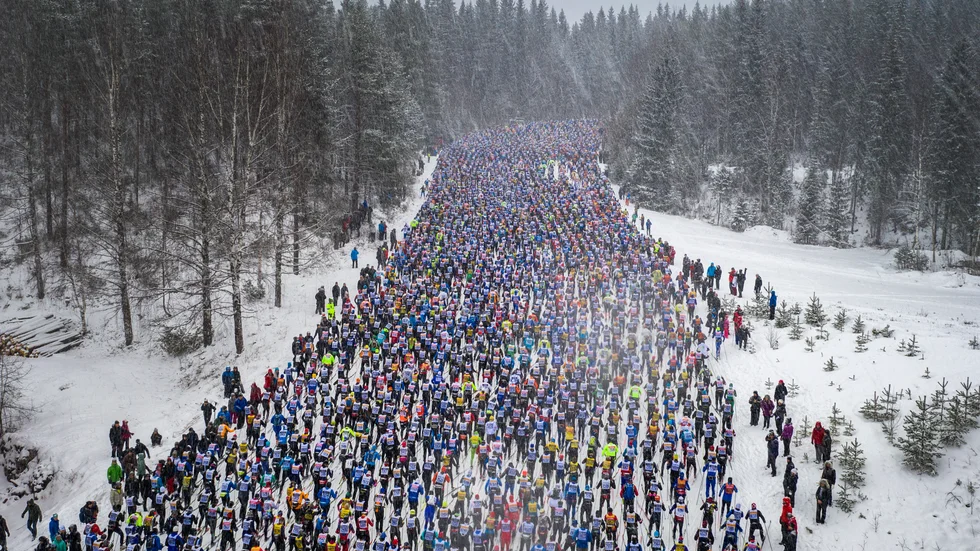 Bild från starten av Vasaloppet 2020. 