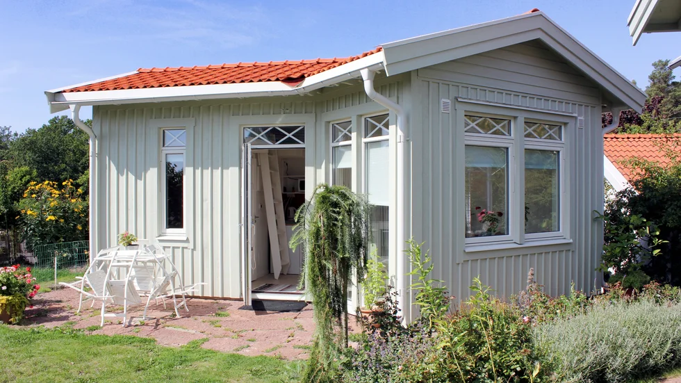 Attefallshusen har sedan 2014 uppskattats på Gotland och från och med mars i år får de byggas fem kvadratmeter större, om de är komplementbostadshus.