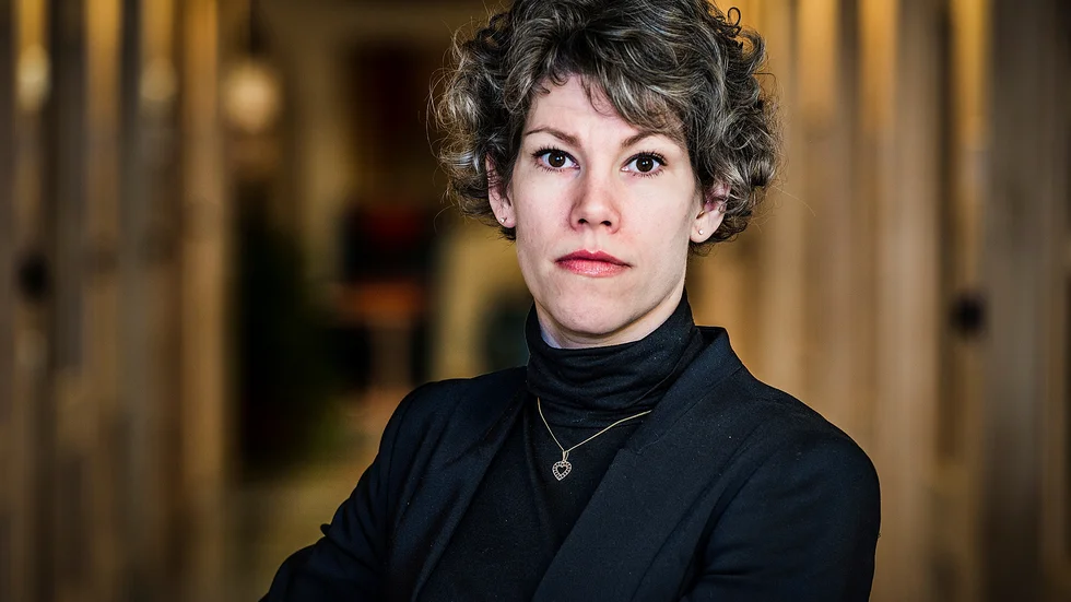 Kammaråklagare Anna Väppling hävdar att knarkbreven som tullen upptäckte på Arlanda kan kopplas till den åtalade 37-åringen. 