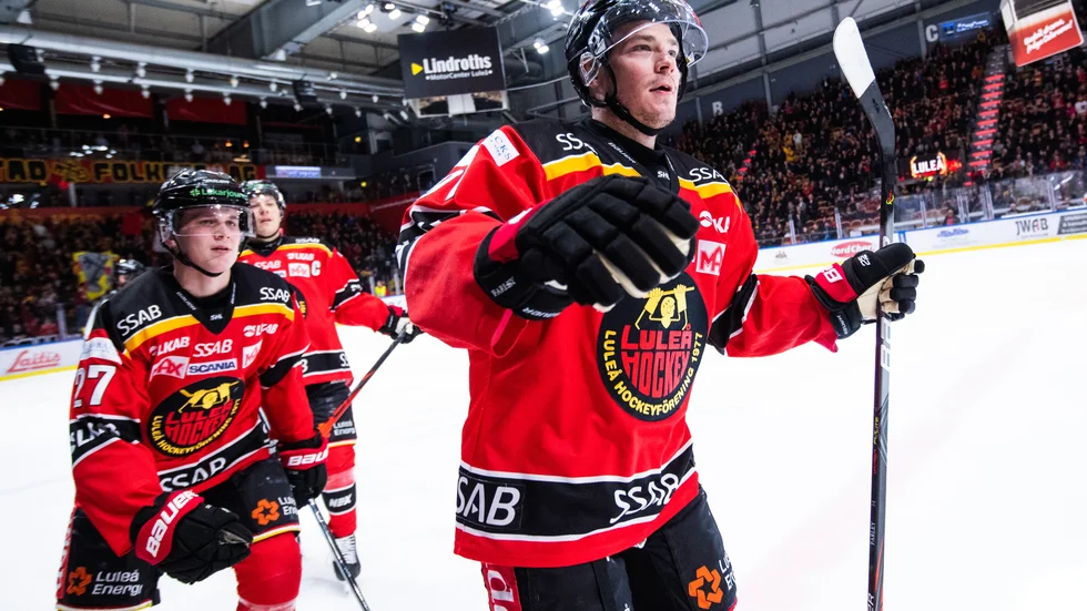 Austin Farley har skrivit på för en ny klubb. 