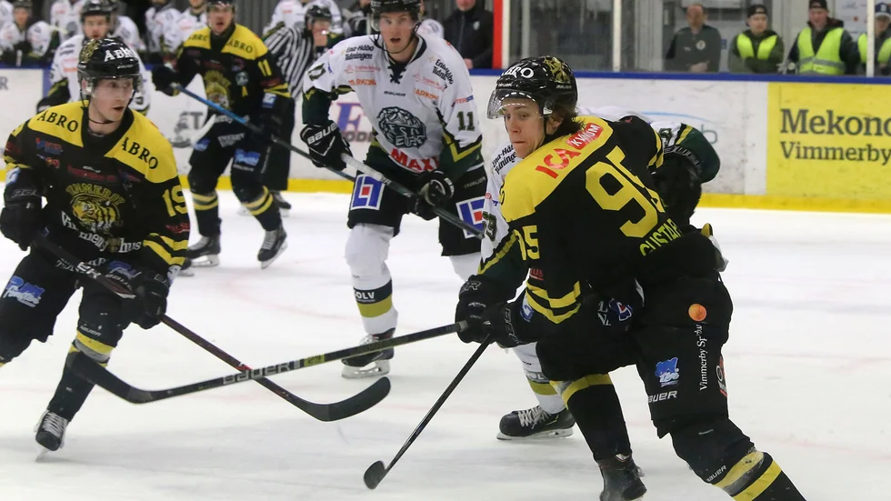 Vimmerby Hockey är bra i boxplay. Här ser ni två av lagets allra bästa i den spelformen: Anton Carlsson och Oscar Gustafsson. 
