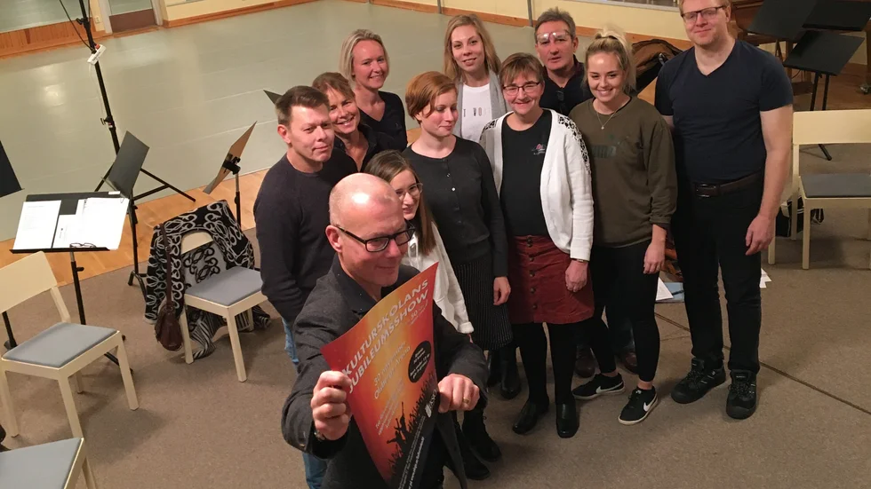 Kulturchef Tomas Hanzén och musiklärarna Ted Stenlöv, Hila Lideberg, Annika Paulsson, Emma Thimberg, Maria Alverhed, Erja Riikonen, Birgitta Ljungkvist, Nelu Markovican och Amanda Helgesson.