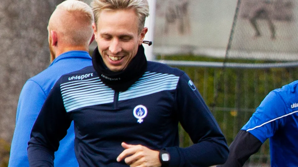 ÅFF-tränaren Jesper Ny tror Bram Van Dongen kommer tillför rutin från sitt division 3-spel i Nederländerna. 