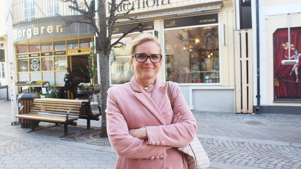 För att bekämpa tristessen brukar Anna Jeansson titta mycket på serier. DNA och Bäckström några av favoriterna just nu. Hennes mål är att kunna leva sitt liv som vanligt, i den mån det går.  