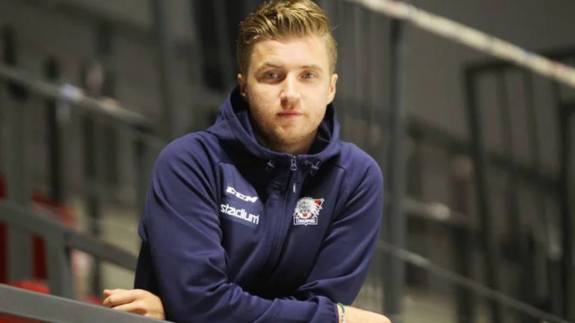 Victor Grönberg, huvudtränare i LHC J18, ser stor potential i de kommande generationerna. "Inom de närmsta åren tror jag vi kommer ha någon i förstarundan igen", säger han.