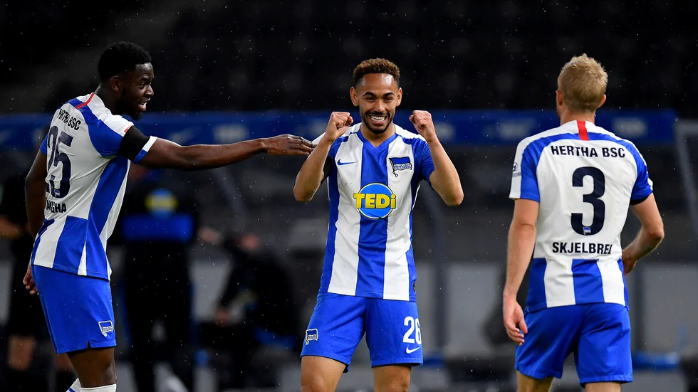 Hertha Berlins Matheus Cunha firar sitt mål i derbykrossen, 4–0, mot Union Berlin.