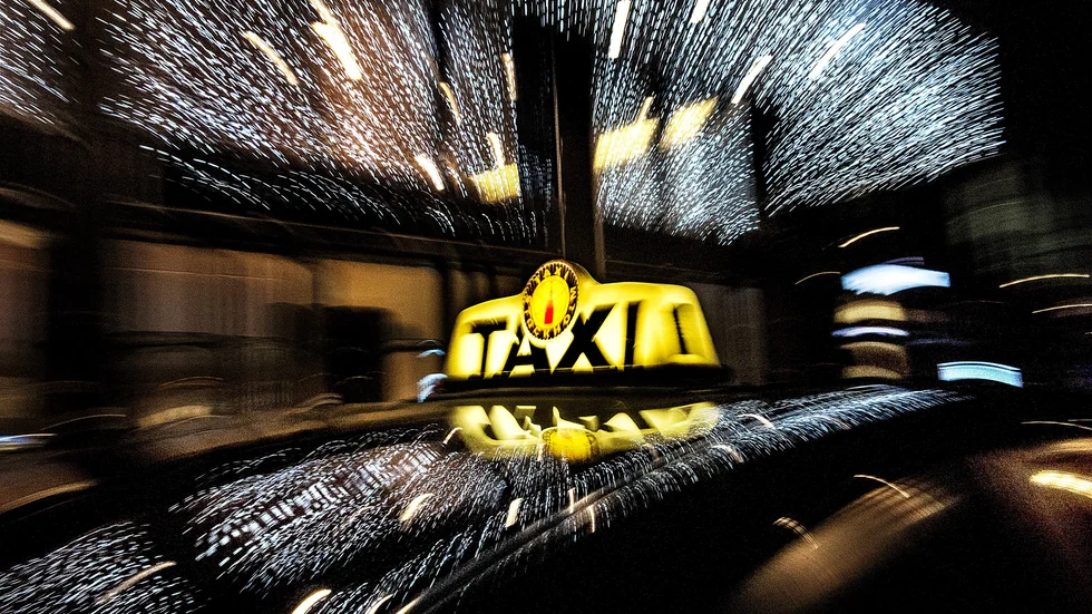 Taxichauffören möter många människor. Där måste säkerheten och tryggheten för de anställda säkerställas.