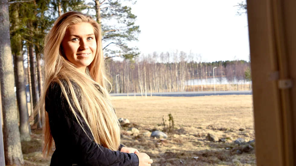Självkritiken är något Angelica Larsson brottas med. "Jag kan inte acceptera att jag är nybörjare på saker och ting", säger hon. 