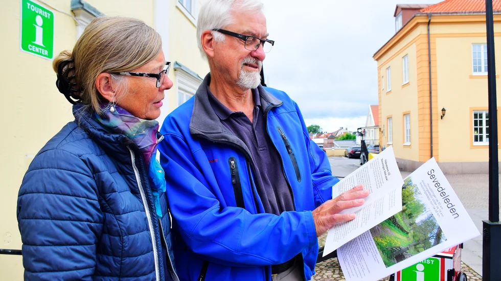 Margareta och Rolf Lerneteg från Sollentuna är nyfikna på att vandra i Vimmerbys naturområden. "Med husbilen har vi på sätt och vis vår egna karantän samtidigt som vi kan resa runt och upptäcka"