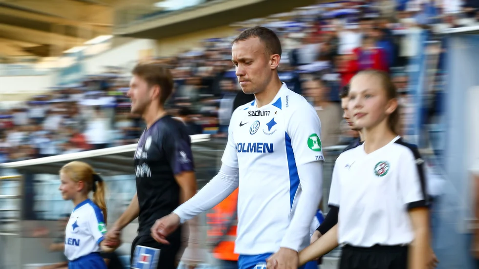Gudmundur Thórarinsson styr mycket med musiken vid sidan om fotbollskarriären.
