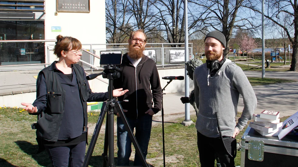 Jannicke Fyhr, Anders Lorentz Pantzar och scenteknikern Timmy Ternestål har sett till att invånarna i Strängnäs får en övervägande digital kulturvår och -sommar.