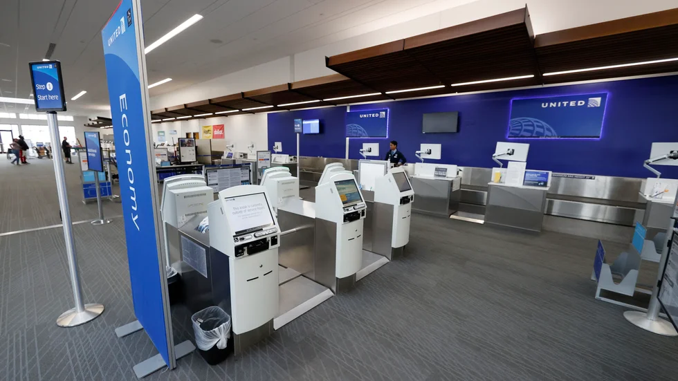 United Airlines lider av reserestriktionerna bland annat på hemmamarknaden i USA.