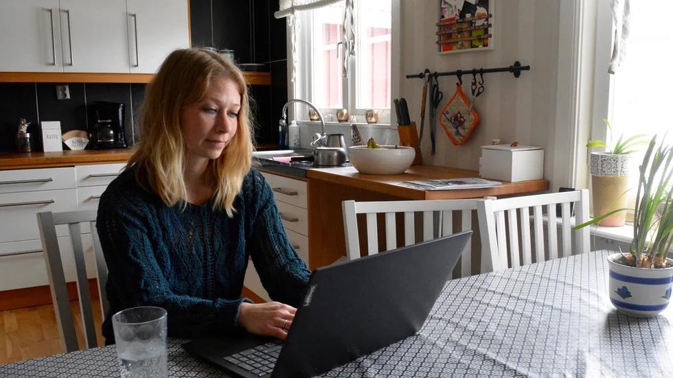 Det allra mesta som Linn Derrick översätter är från engelska. Men det händer också att hon ger sig på spanska språket.