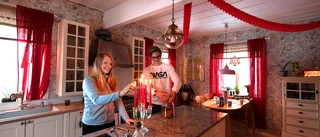 Familjens gran lyser upp hela Sunnanå