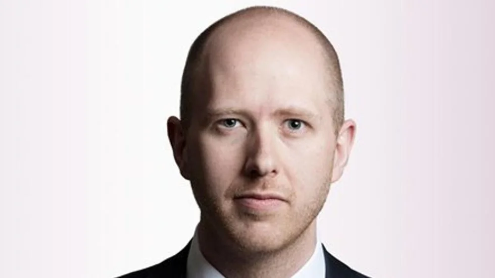 "Orsaken till konkursen är vikande orderingång och lönsamhetsproblem både för bilverkstaden och för husbilsförsäljningen, säger Simon Engman.