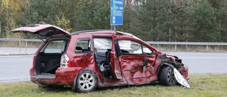Polisen: Därför jagade vi bilen som krockade i Alviksrondellen