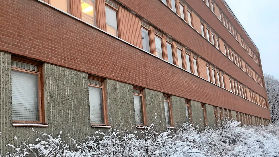 Polisen i Skellefteå utreder omfattande brottsmisstankar mot den 26–årige mannen.