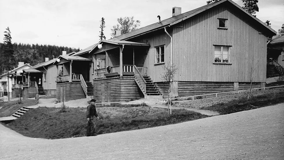 Husen i Laver ”återvanns” och flyttades till andra gruvorter då gruvan lades ned.