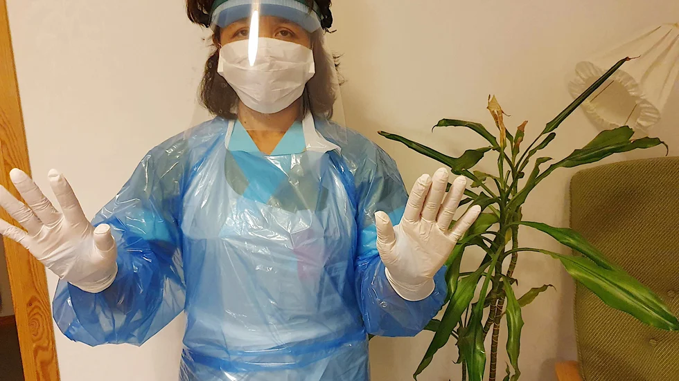 Emily Panezuela jobbar i hemtjänsten i Tuna, och har fackligt uppdrag för Kommunal på halvtid. Hon känner trygghet med tillgången på skyddsutrustning.